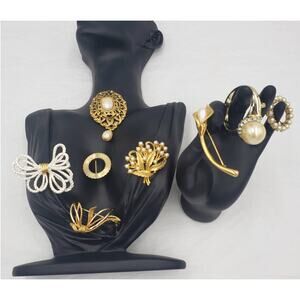 Vintage Brooch Lot Faux Pearl Pendant, AJC Ring, Leaf, Circle, Calla Lily Flower